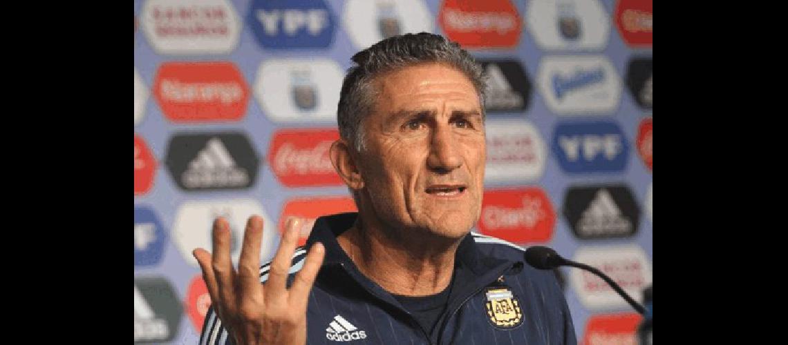 Edgardo Bauza se refiriÃ³ a Carlos Tevez y a su posible partida a China 