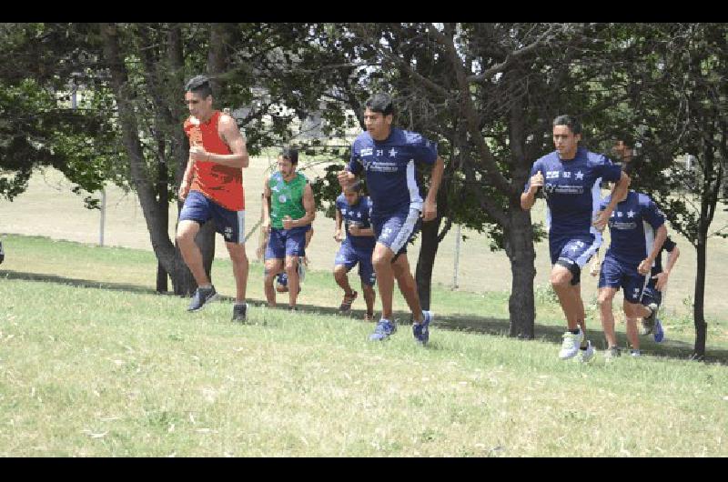 Racing A Club cerrÃ³ una buena semana de trabajo a la espera de completar el plantel 