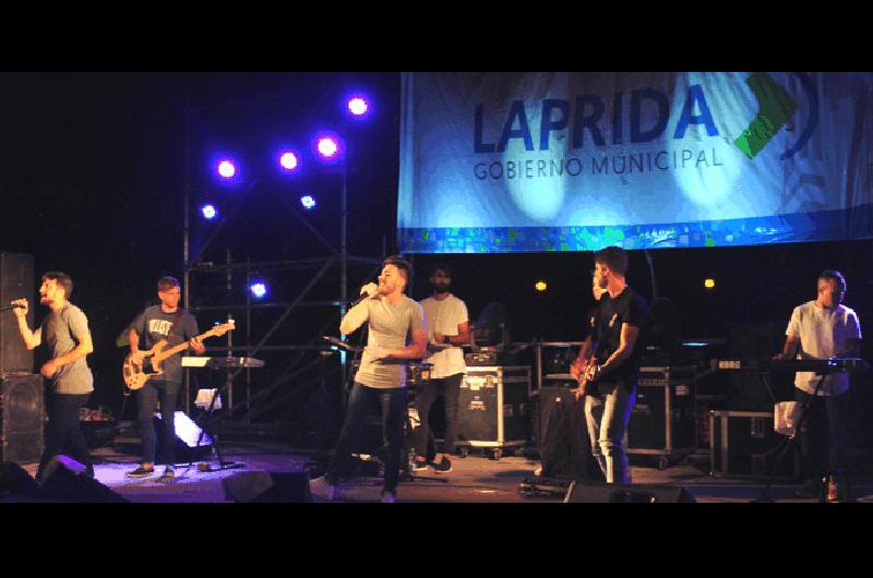 La banda uruguaya VI-EM cerrÃ³ la apertura del Balneario 