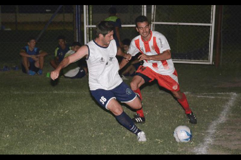 Bruno Brunand en acciÃ³n Embajadores cayÃ³ 1-0 en el duelo entre titulares 