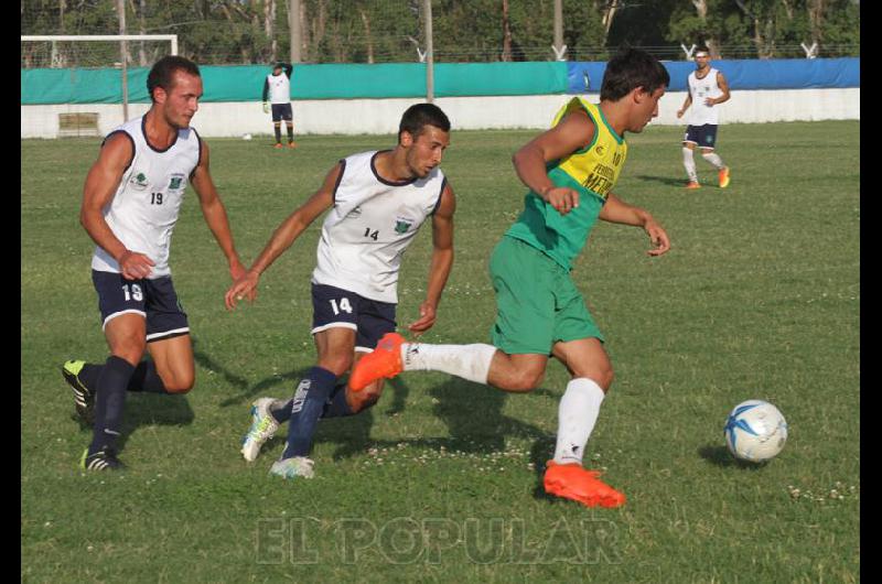 Racing y Embajadores piensan en amistosos