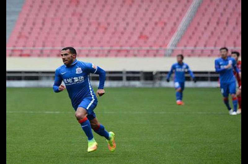 El Apache debutoacute en el Shanghai Shenhua