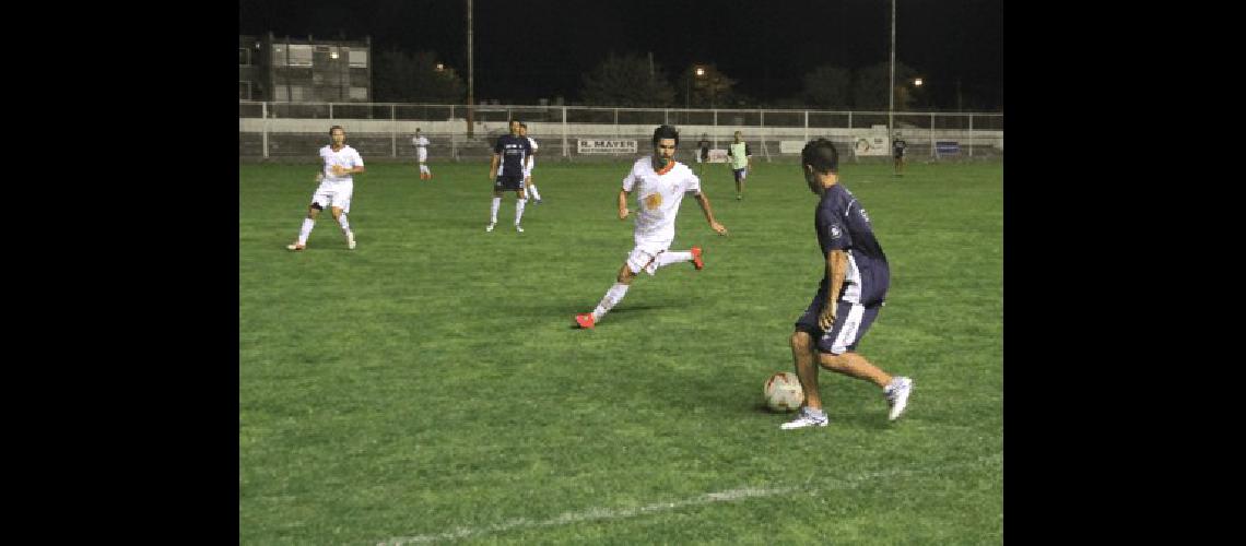 Racing visitÃ³ el viernes a HuracÃn de Tres Arroyos en su Ãºltimo amistoso 