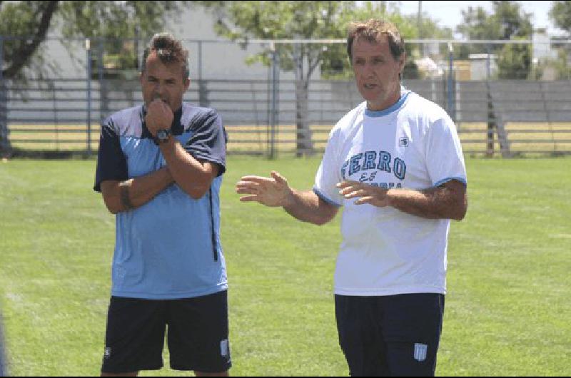 Liggerini y Erreguerena estÃn al frente del plantel de Ferro Carril Sud 