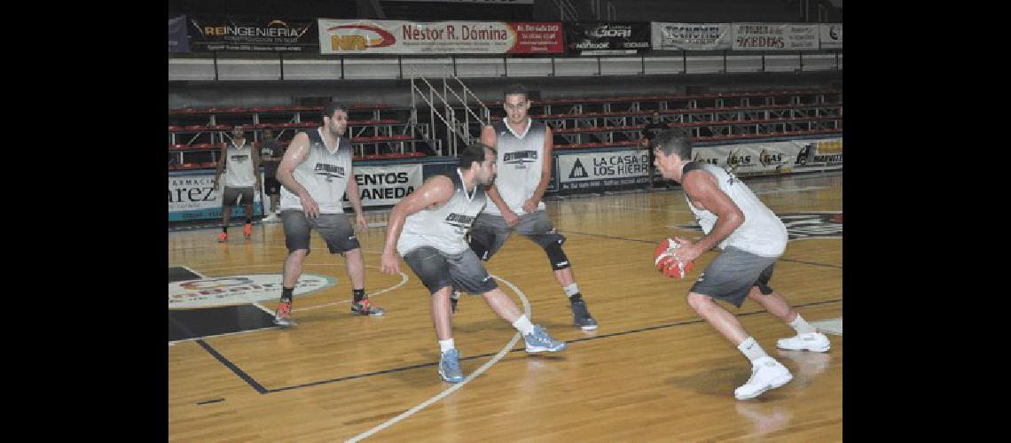 El equipo de la ciudad buscarÃ esta noche otro triunfo que lo consolide en la cima 