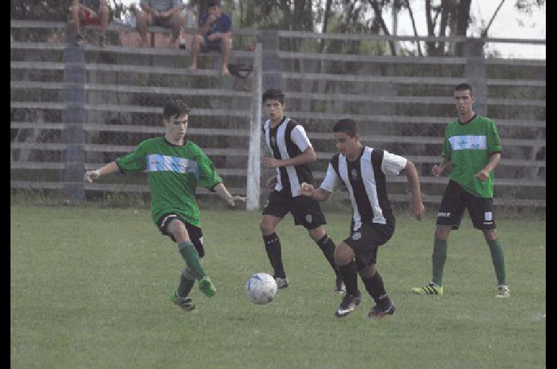 Estudiantes venciÃ³ a Ferro Carril Sud en uno de los partidos 