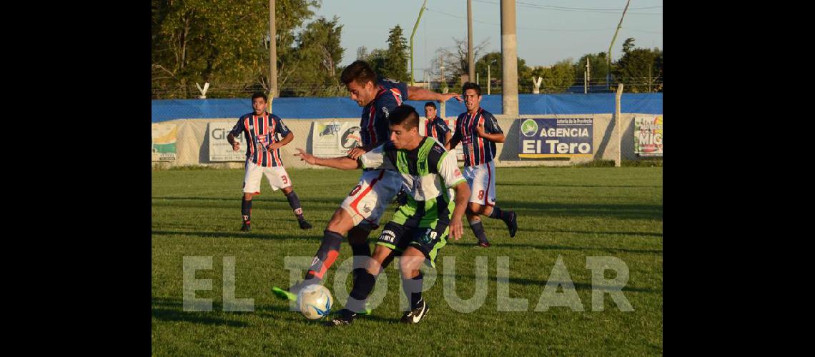 Embajadores tercer partido en casa y con los mismos 11