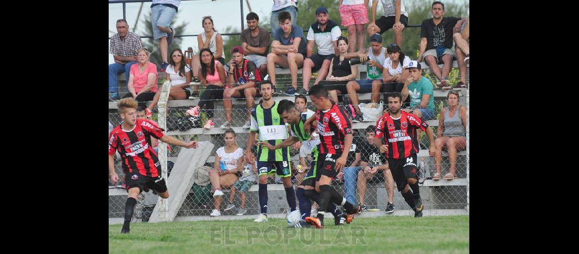 Embajadores iriacutea el saacutebado <br>Racing jugaraacute el domingo