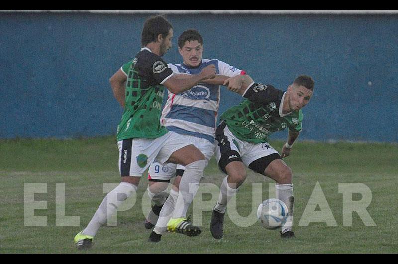 El inteacuterprete de Fatiga dentro de la cancha