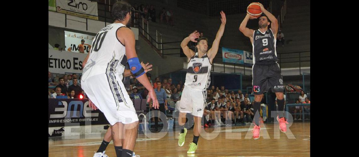 Estudiantes tropezoacute en Vicente Loacutepez