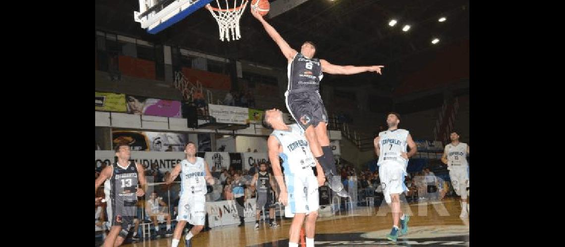 Estudiantes se recuperÃ³ en el Maxigimnasio Anoche superÃ³ al Gasolero de local y volviÃ³ al buen camino 