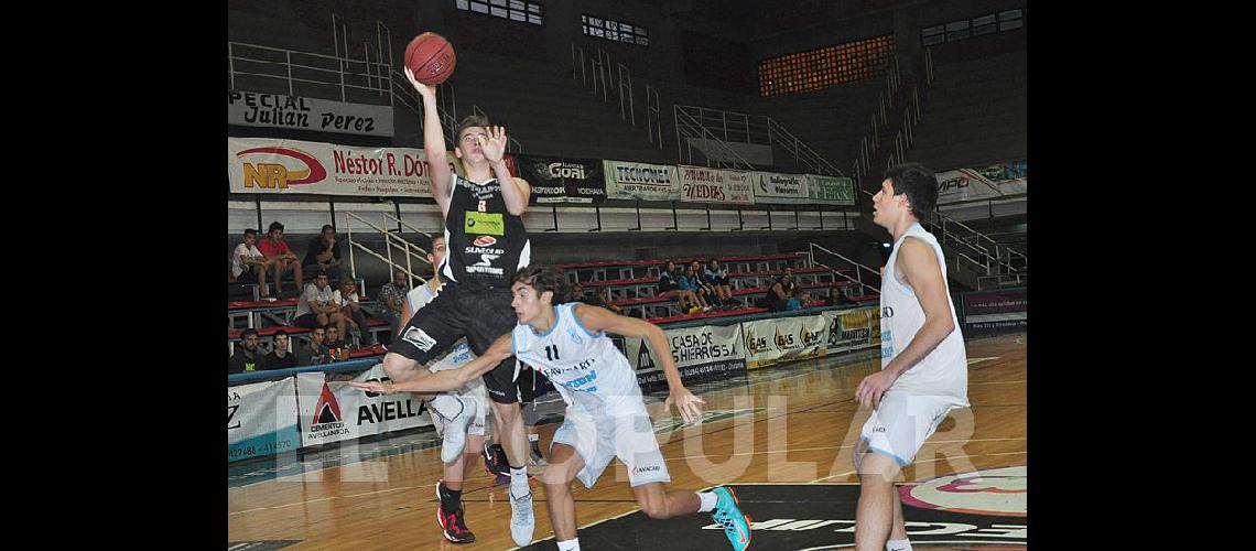 Racing y Estudiantes el saacutebado