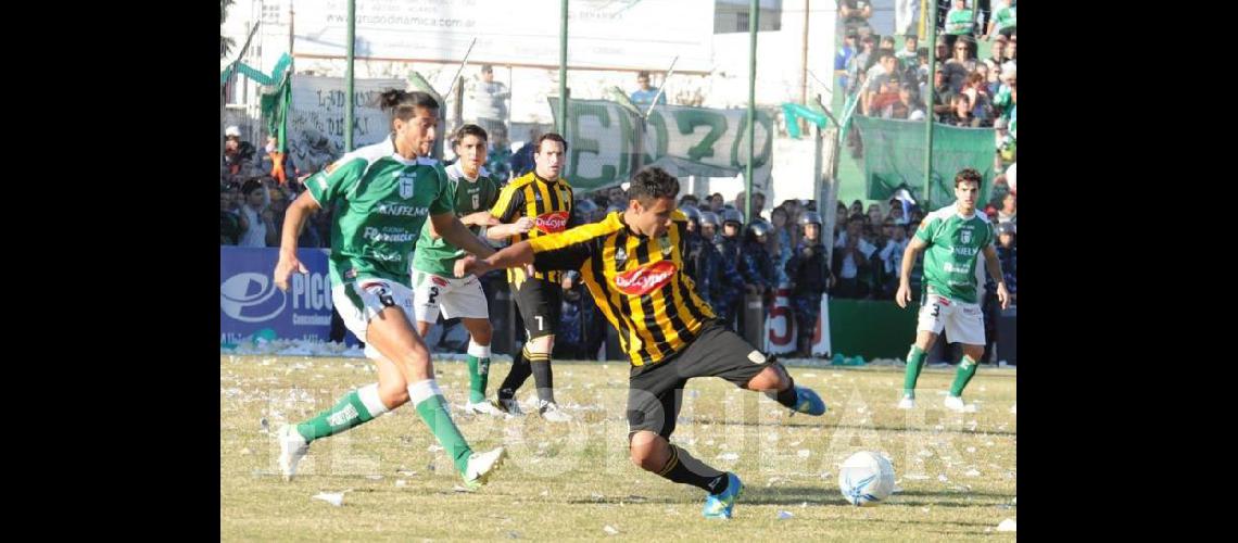 Maximiliano Timpanaro en aquellas finales jugadas por Santamarina contra Sportivo Belgrano de San Francisco 