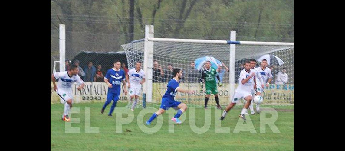 Racing - Riestra se juega <br>el domingo a las 16