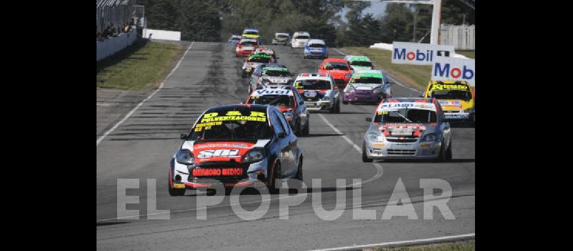 Daniel CrevatÃ­n ingresÃ³ en Alta Gracia en la Clase 2 del Turismo Pista y llegÃ³ entre los mejores diez de la final 