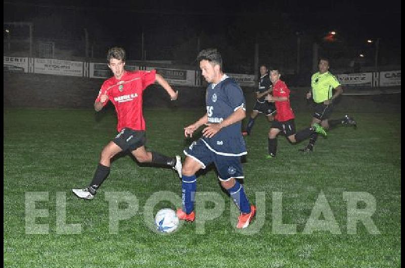 Estudiantes venciÃ³ nuevamente a Racing El Bata llegÃ³ a 13 puntos en el torneo 