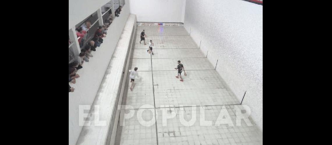 La pelota a paleta actividad tradicional de la instituciÃ³n estÃ� dando grandes satisfacciones 