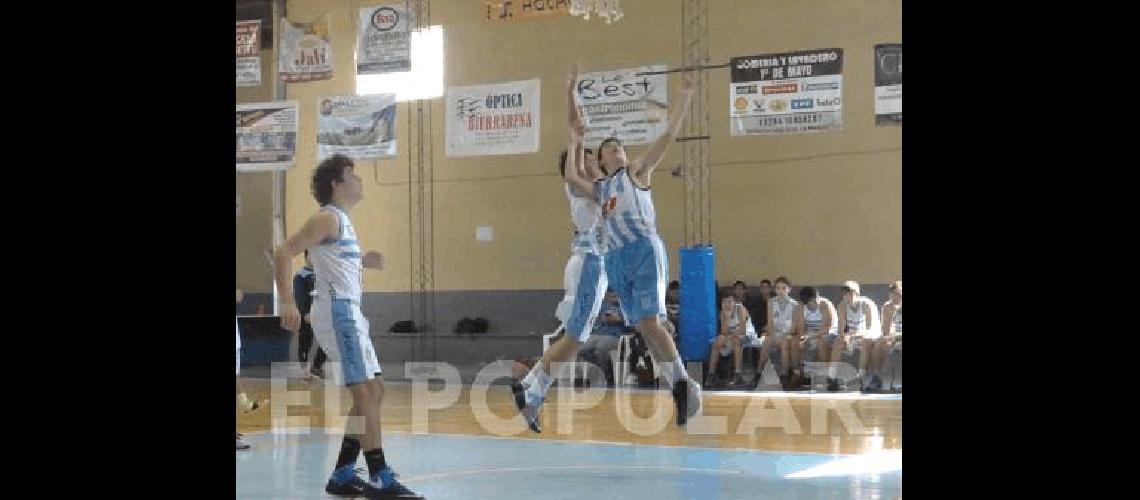 Racing tuvo un buen andar ante Ferro 