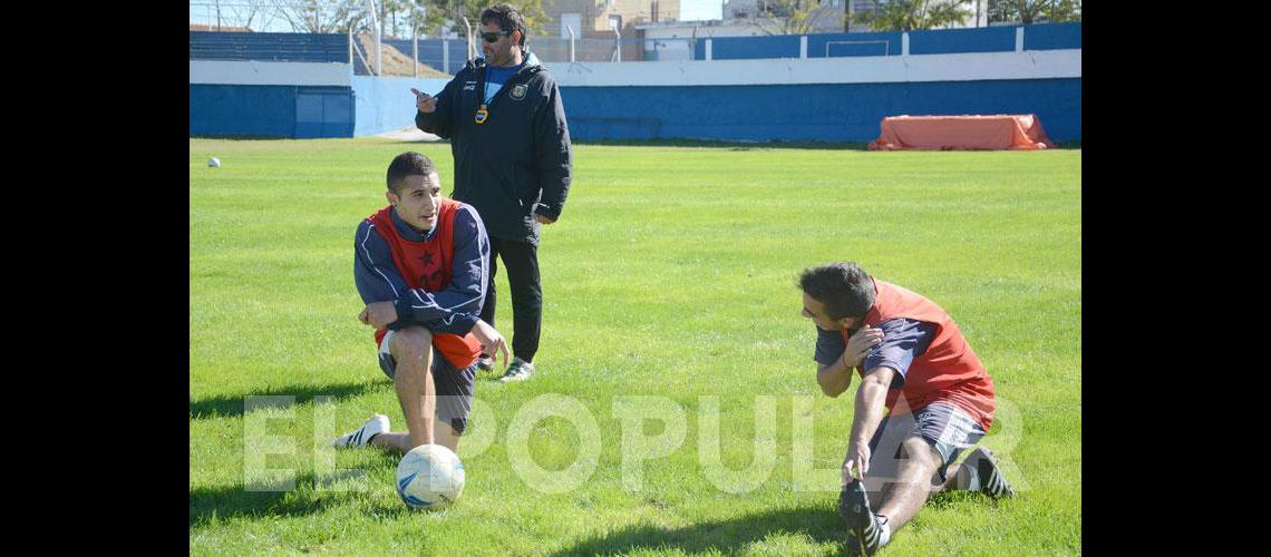 Reaparecioacute Rojas con <br>dos goles en la praacutectica