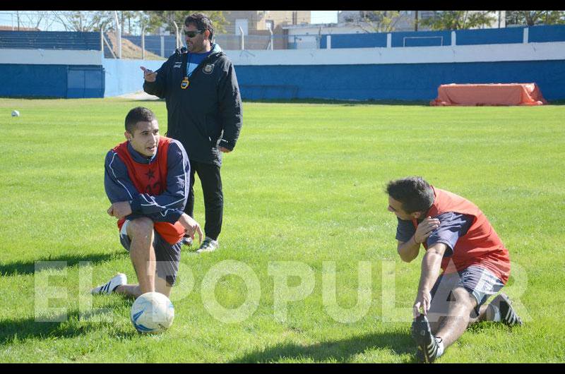 Reaparecioacute Rojas con <br>dos goles en la praacutectica