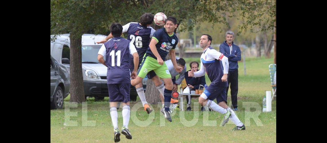 El fuacutetbol de todos los saacutebados