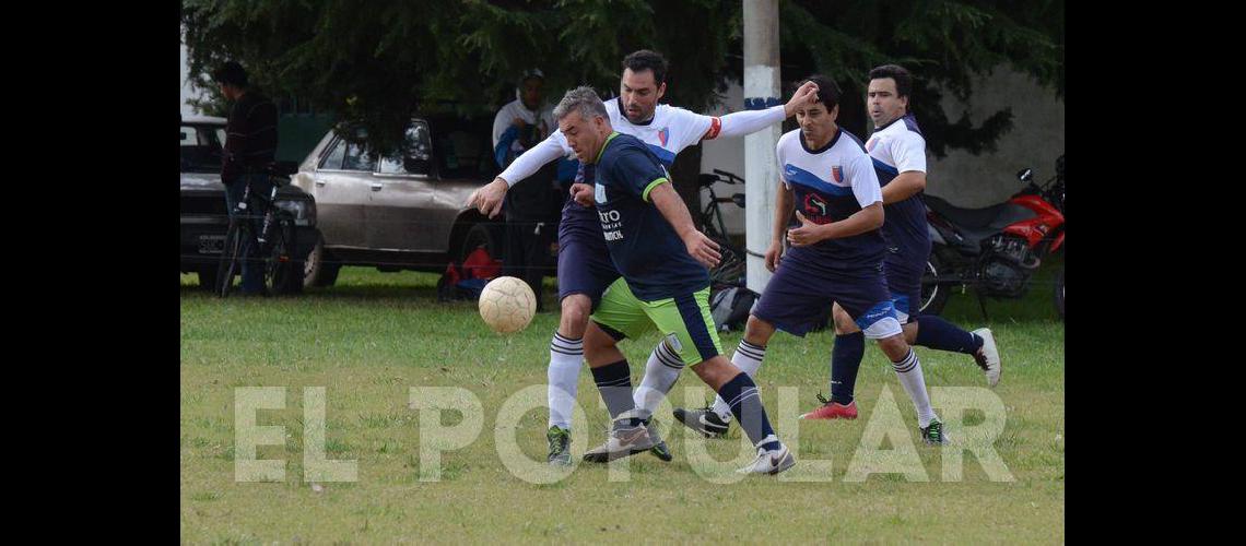 El fuacutetbol de todos los saacutebados