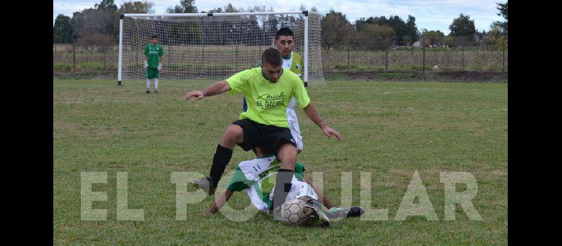 El fuacutetbol de todos los saacutebados