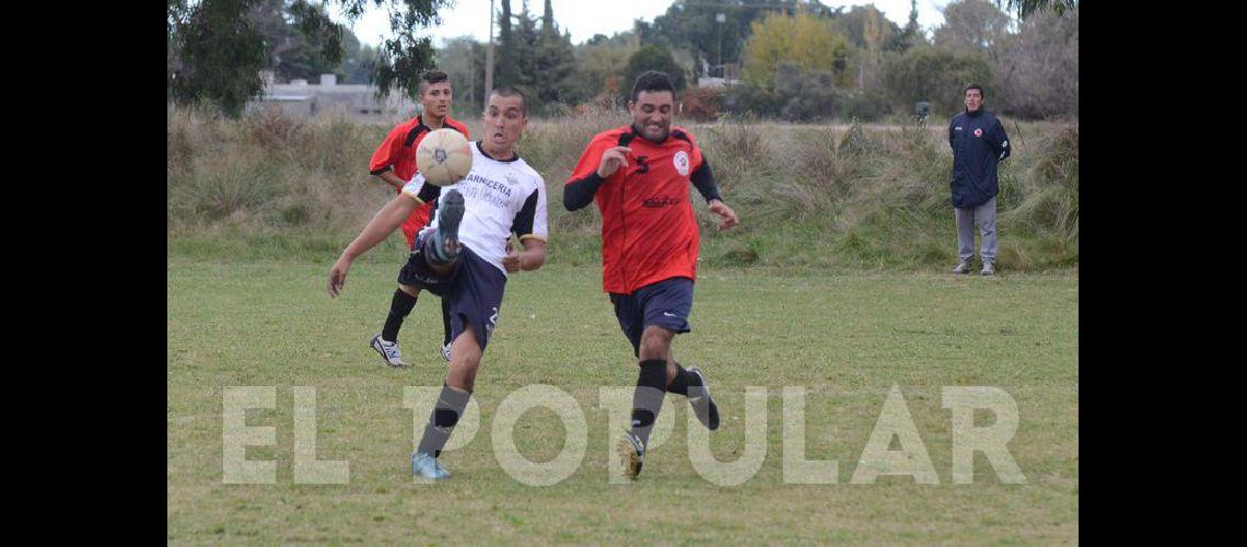 El fuacutetbol de todos los saacutebados