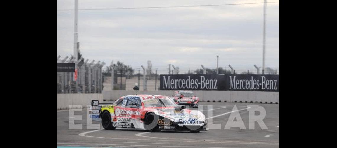 La segunda baterÃ­a del TC Pista en San Luis tuvo como protagonista principal a NicolÃ�s Pezzucchi 