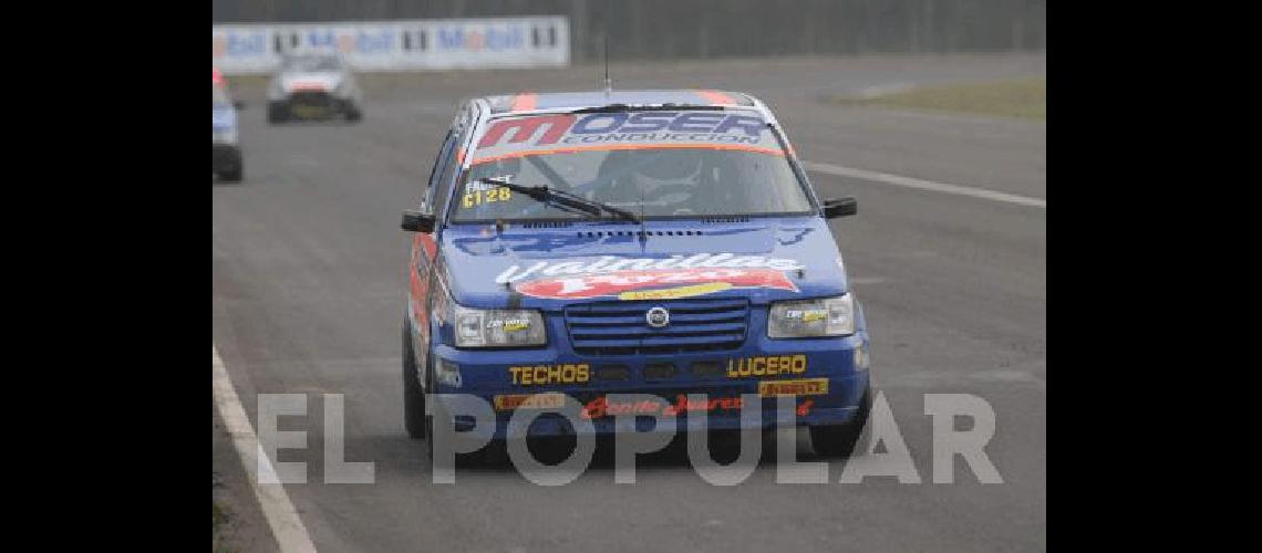 Franco Fauret se llevÃ³ la victoria a bordo del Fiat Uno que tiene la atenciÃ³n del equipo CrevatÃ­n Group 