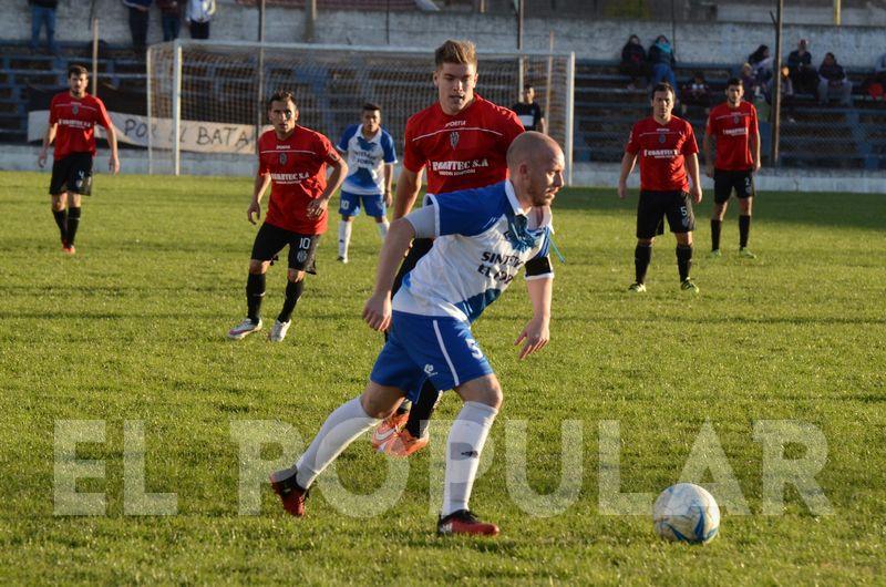 Estudiantes lo empatoacute en el final