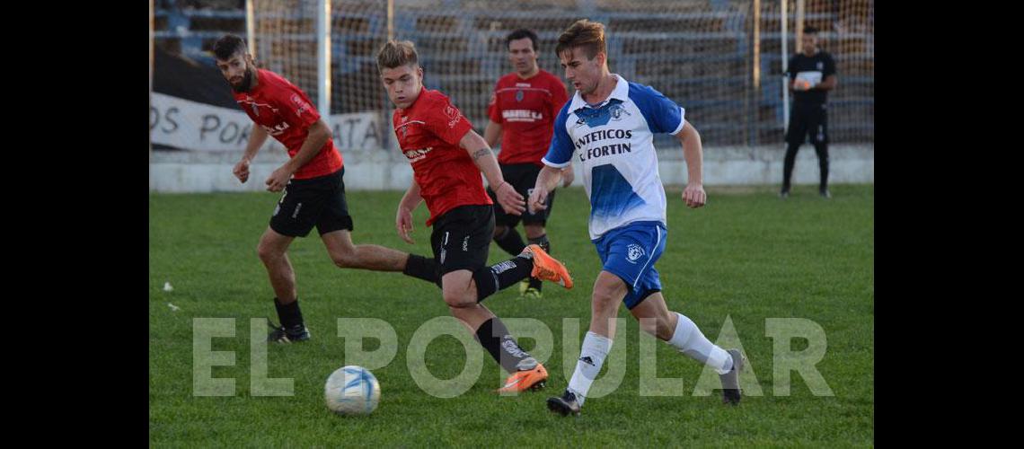 Estudiantes lo empatoacute en el final