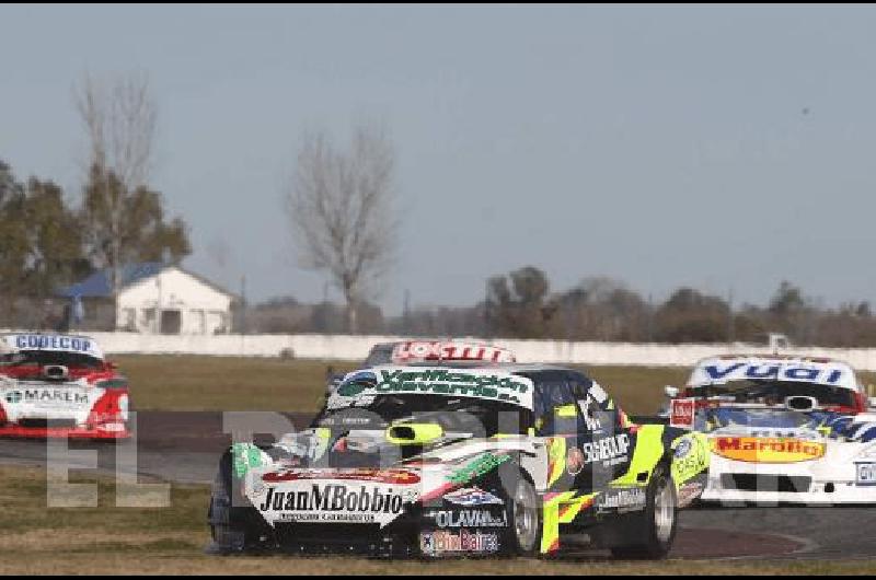 Ni el Bebo Weimann ni su invitado Federico Alonso pudieron tener una buena competencia del TC Mouras en La Plata 