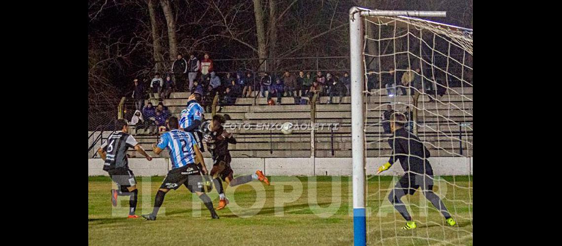 Ferro juega este jueves Racing termina con las incorporaciones