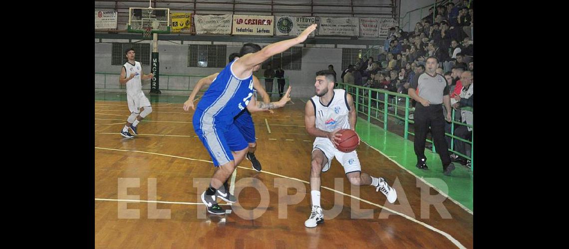 Olavarriacutea sufrioacute pero empezoacute con una buena victoria