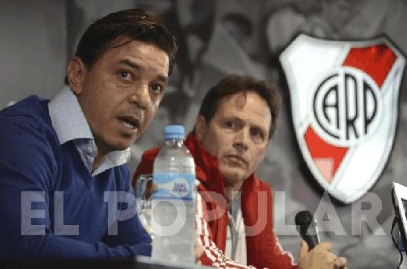 El DT y el mÃ©dico hablaron en conferencia de prensa 