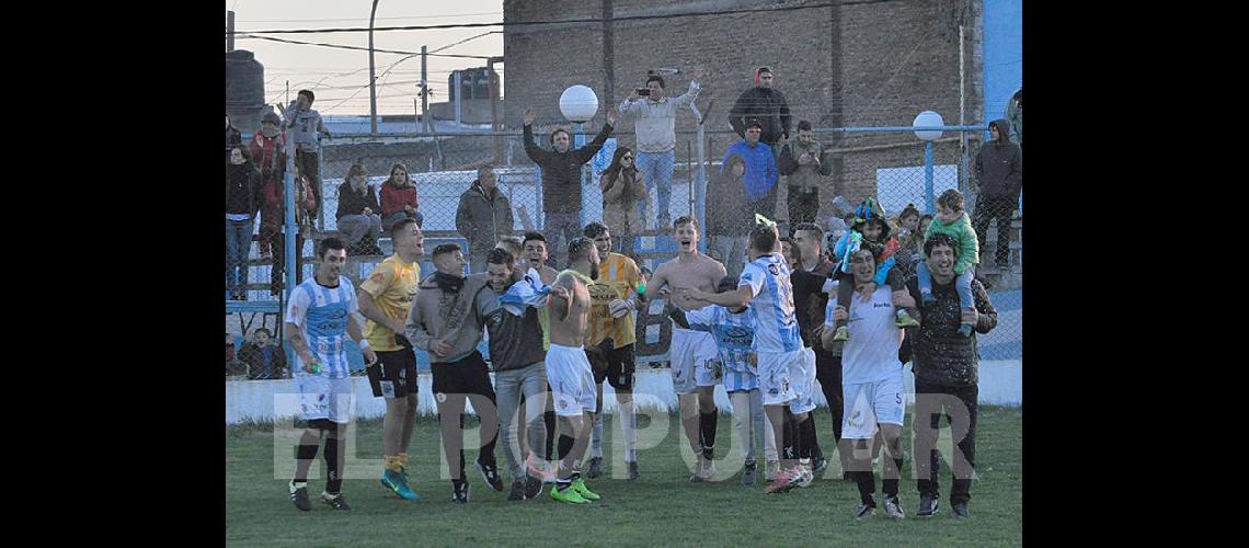 Ferro campeoacuten del Torneo Apertura