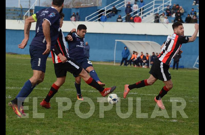 Ferro jugaraacute el saacutebado mientras que el duelo local va el domingo