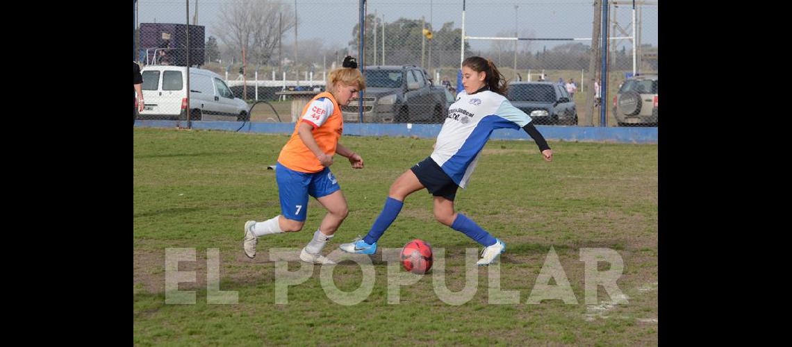 Se puso en marcha el torneo femenino