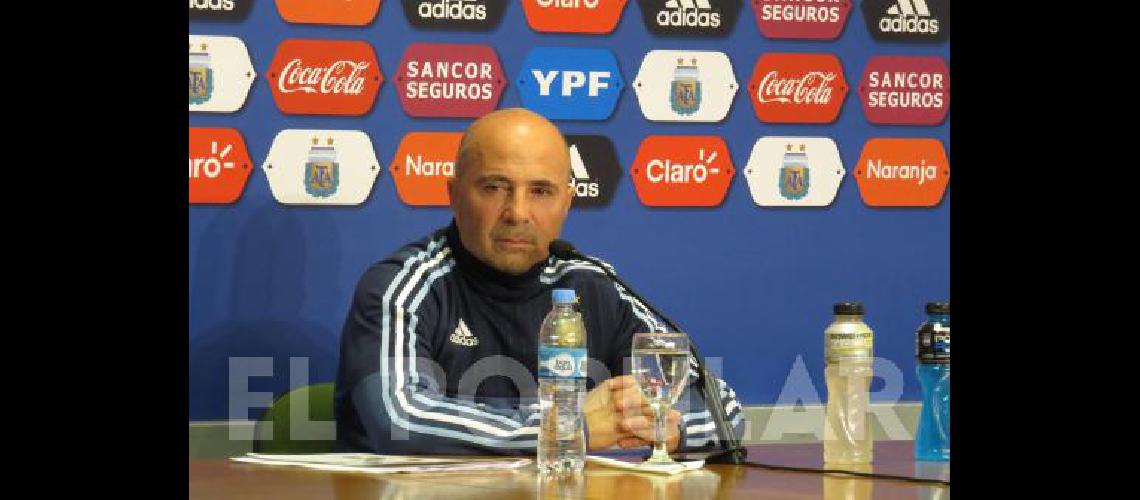 Sampaoli brindÃ³ una conferencia de prensa previo a su gira por Europa 