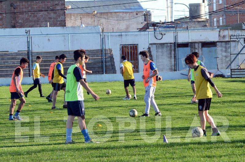 La Sub 15 olavarriense comenzoacute sus entrenamientos