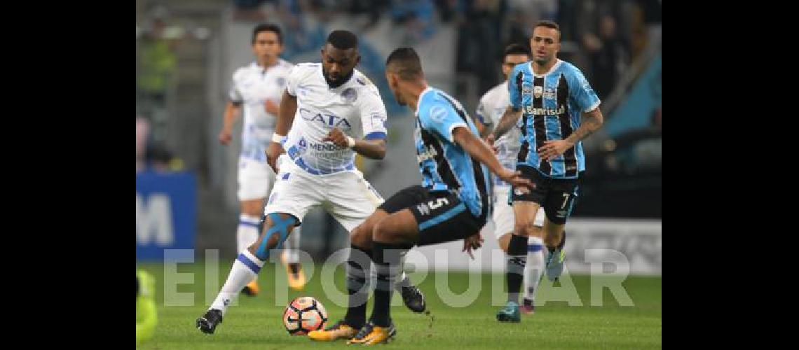 Godoy Cruz no pudo revertir la historia y cerrÃ³ su participaciÃ³n en Brasil 