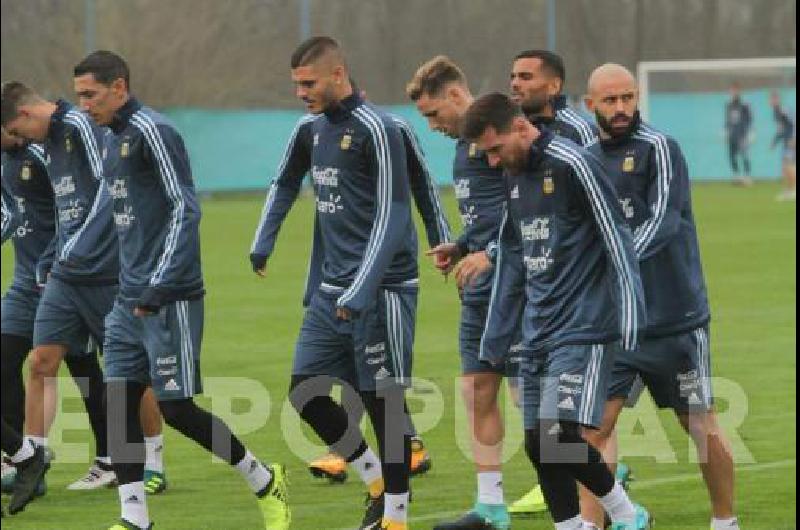 La selecciÃ³n argentina con Lionel Messi a la cabeza buscarÃ una victoria en territorio uruguayo 