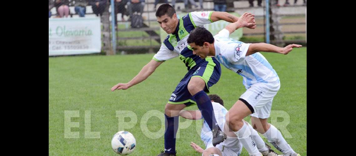 Embajadores resistioacute y festejoacute los tres puntos