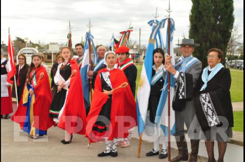 Reinas y delegaciones presentes durante el acto del sÃ�bado 