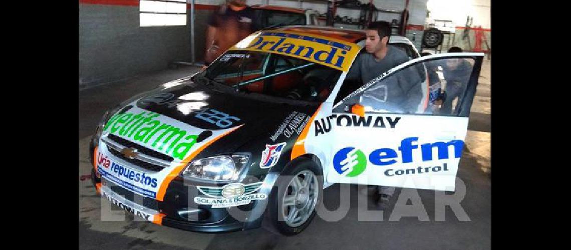 Ya estÃ� listo el Chevrolet del equipo JCB Motorsport que empezarÃ� a conducir hoy Herrera en Viedma 