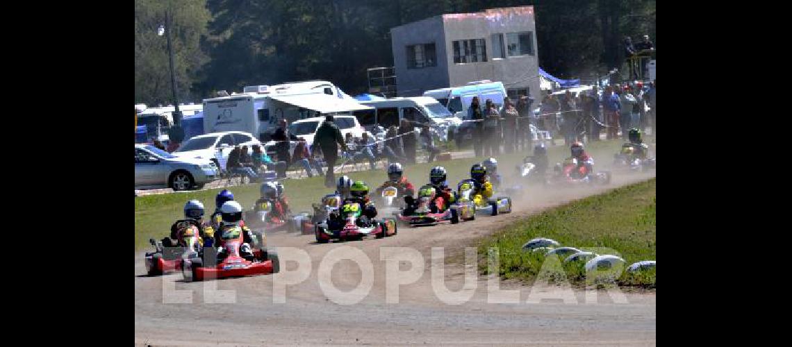 Un parque de 20 karting mostrÃ³ la categorÃ­a Escuela 110 cc siendo ganador por primera vez en el aÃ±o SimÃ³n Volpi (NÂº 4) 