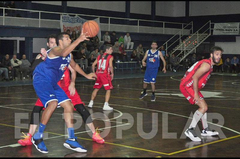 En la uacuteltima pelota Racing superoacute a Independiente de Tandil