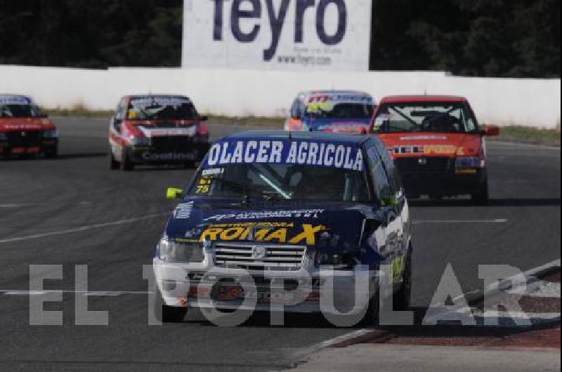 Cirioli con el Fiat Uno daÃ±ado Un toque con Lucas Barbalarga terminÃ³ en exclusiÃ³n para el local 