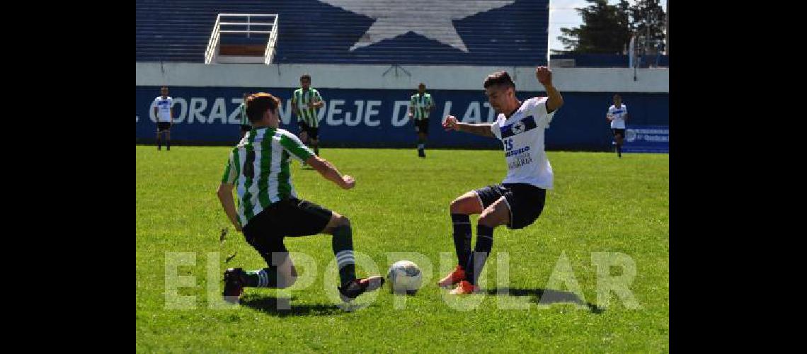 Racing A Club y AtlÃ©tico Hinojo abrieron la fecha en el JosÃ© Buglione Martinese 